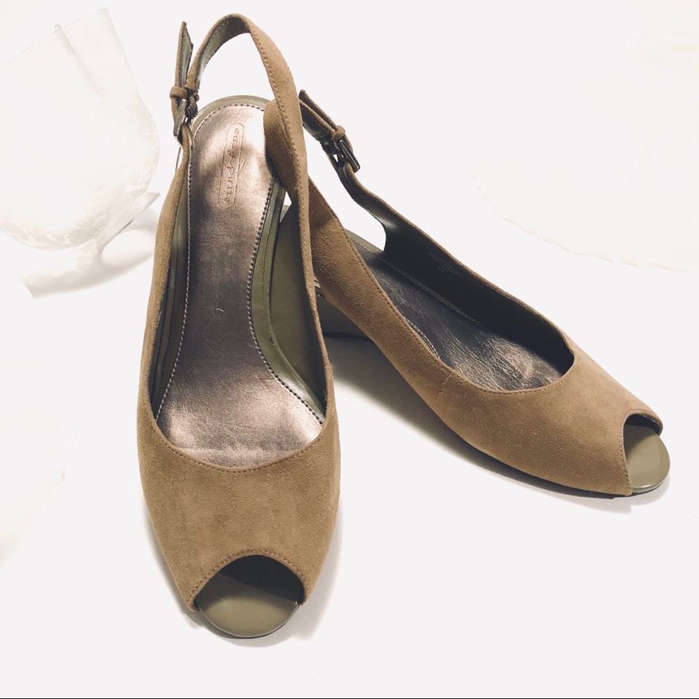 🆕 NWT EasySpirit Lyla Olive Suede Slingback Wedge